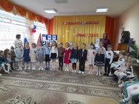 В МБДОУ Дубровском детском саду №2 «Ромашка» прошёл утренник, посвященный Дню Победы