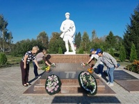 "Не гаснет памяти свеча"